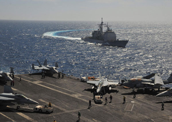 US navy ships close on libya