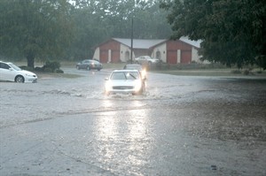 US: Storms, floods kill 5 in Arkansas