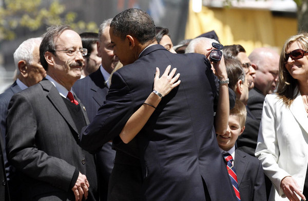 Obama visits NYC's Ground Zero