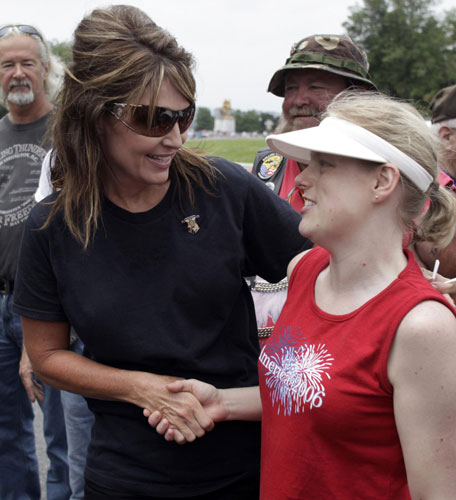 Palin rolls into Washington on a Harley