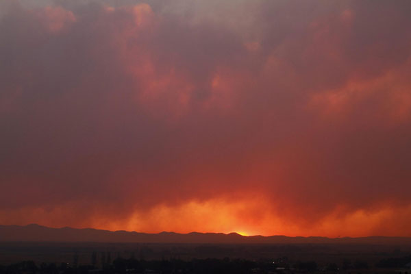 Wildfire continues unabated in Eastern Arizona