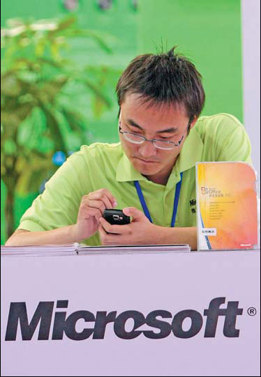 Microsoft plans to add R&D staff in Asia-Pacific
