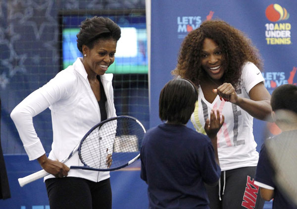 Michelle Obama flaunts tennis skills