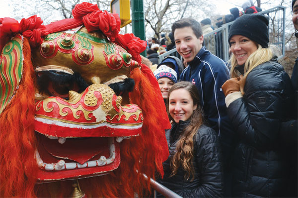 China joins Thanksgiving parade fun in NY