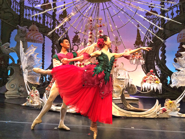 Chinese dancer joins Nutcracker