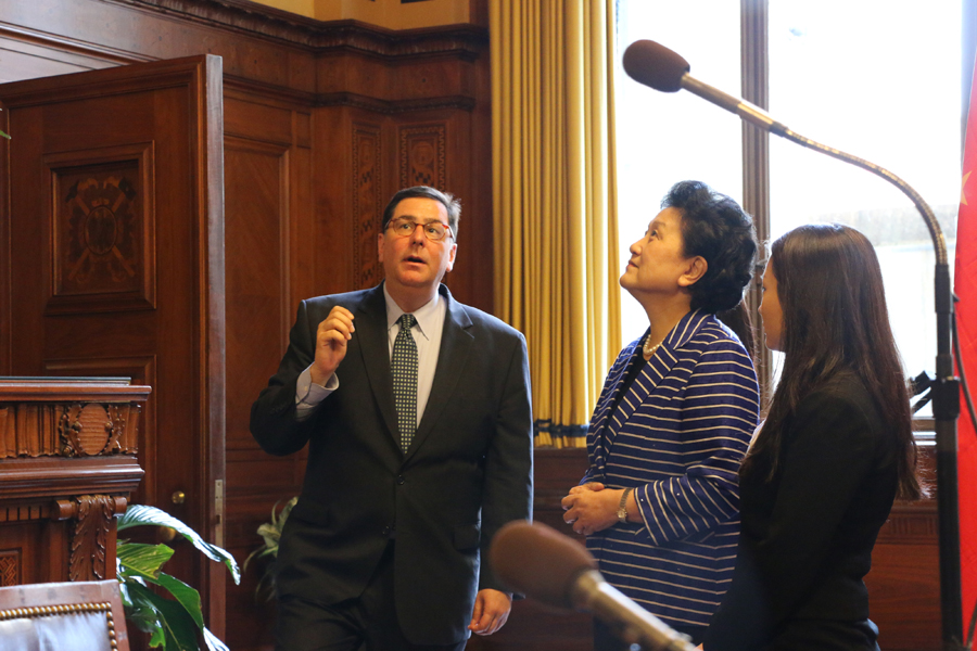 Liu Yandong meets Pittsburgh mayor