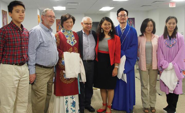 Singer displays the range of Peking Opera