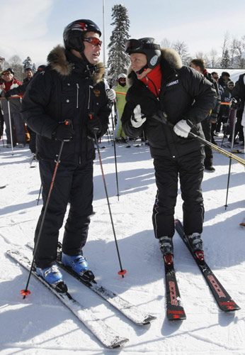 Here comes the Kremlin skiing buddies