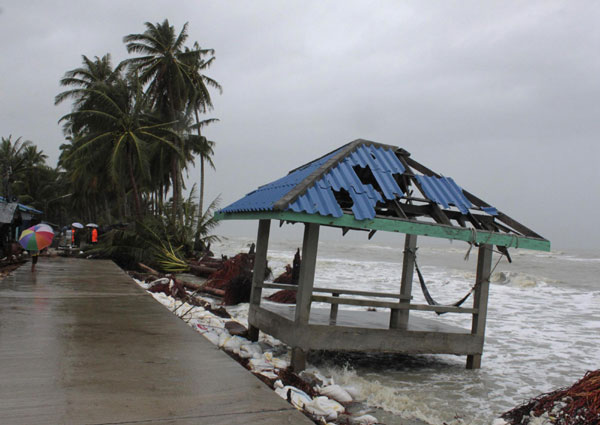 Death toll in flood-hit Thailand climbs to 13