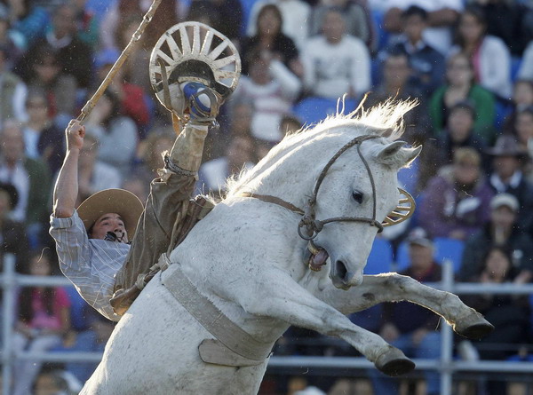 Snapshots: the world in 24 hours, April 18