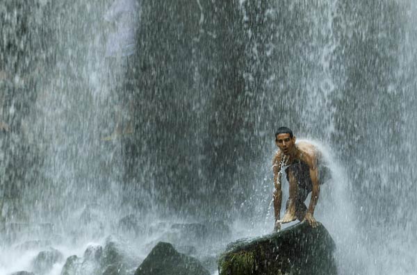 Take a bath in waterfall