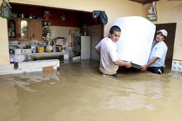 Downpours rock Colombian city