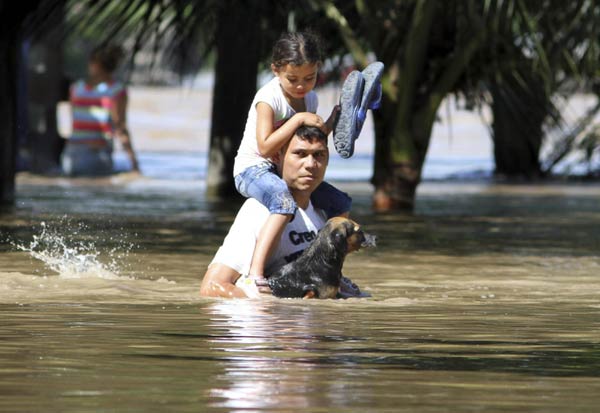 Downpours rock Colombian city