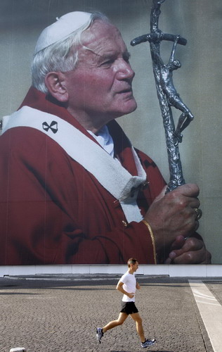 Vatican to beatify late John Paul II