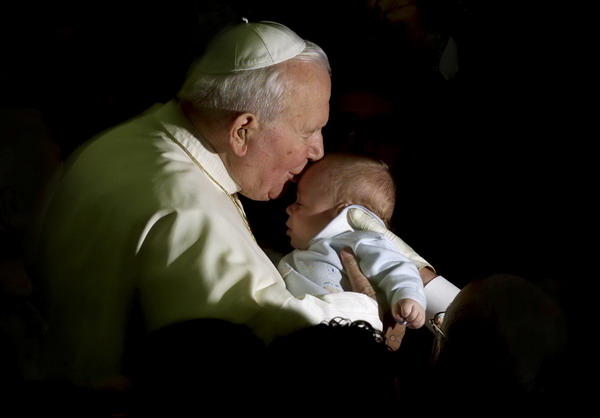 Vatican to beatify late John Paul II