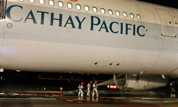 Cathay Pacific flight emergency lands in Singapore