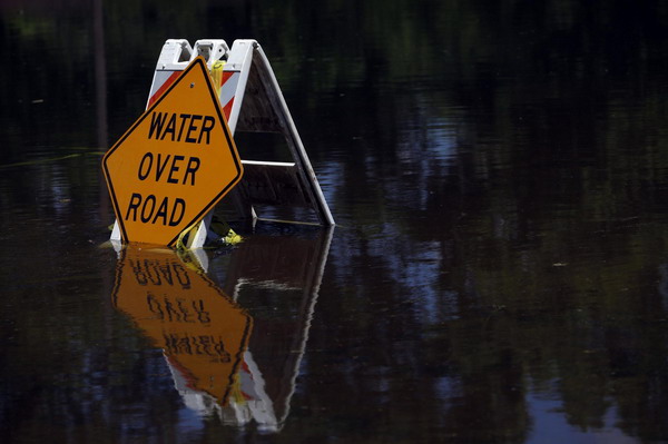 Coast Guard reopens part of Mississippi River