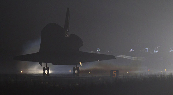 Space shuttle Endeavour ends 19-year flying career