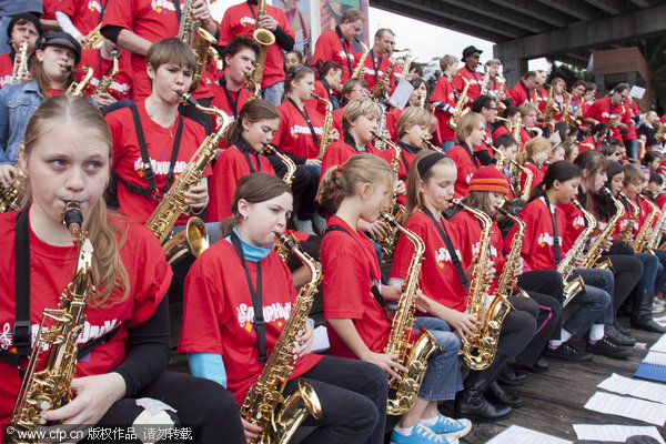 Saxophone gala sets new record