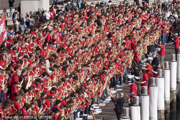 Saxophone gala sets new record