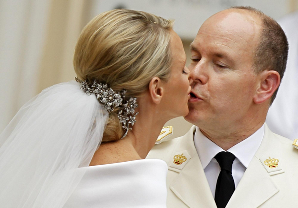 Monaco's prince weds bride in lavish ceremony