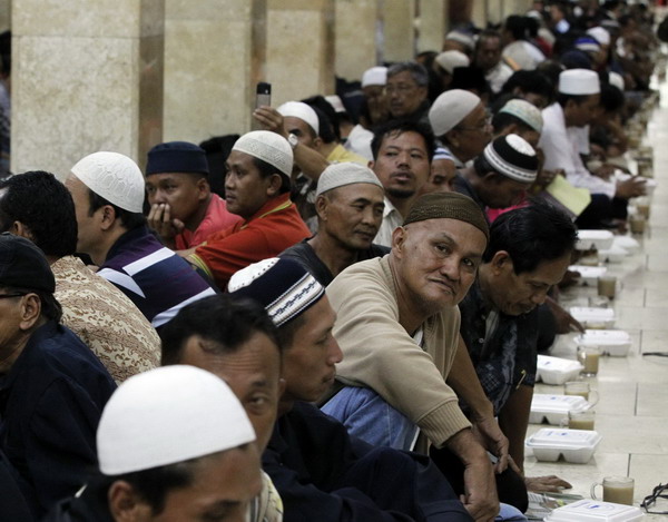 Muslims around the world celebrate Ramadan