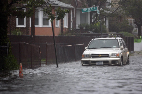 Commuting nightmare after Irene floods northeast