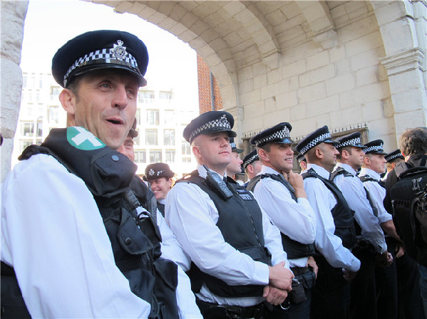 Occupy London Stock Exchange takes it to financial district