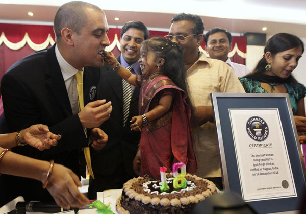 World's shortest woman wants to be Bollywood star