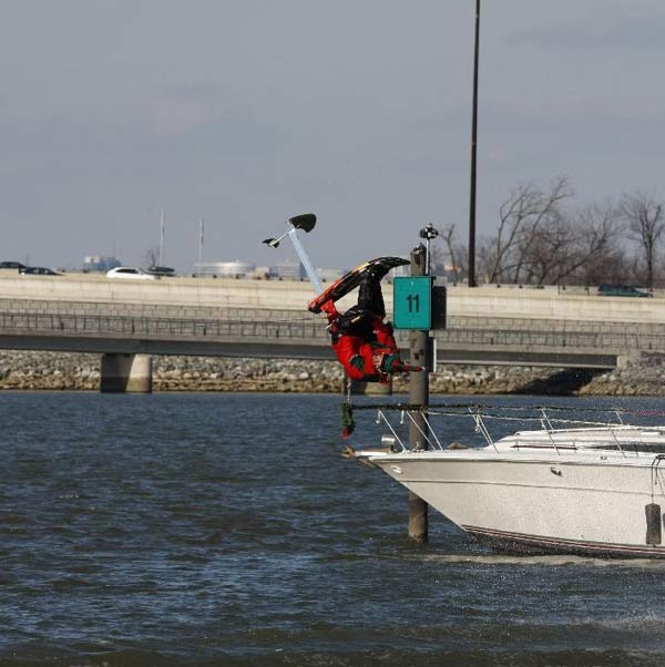 'The Water-Skiing Santa' kicks off in Washington