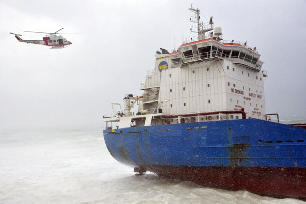 Italy tanker runs aground off Sicily