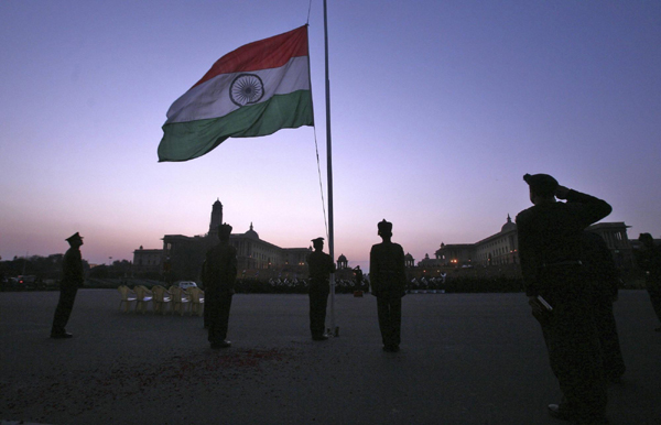 New Delhi: night and day