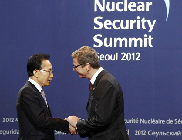 Leaders, ministers in Seoul for nuclear summit