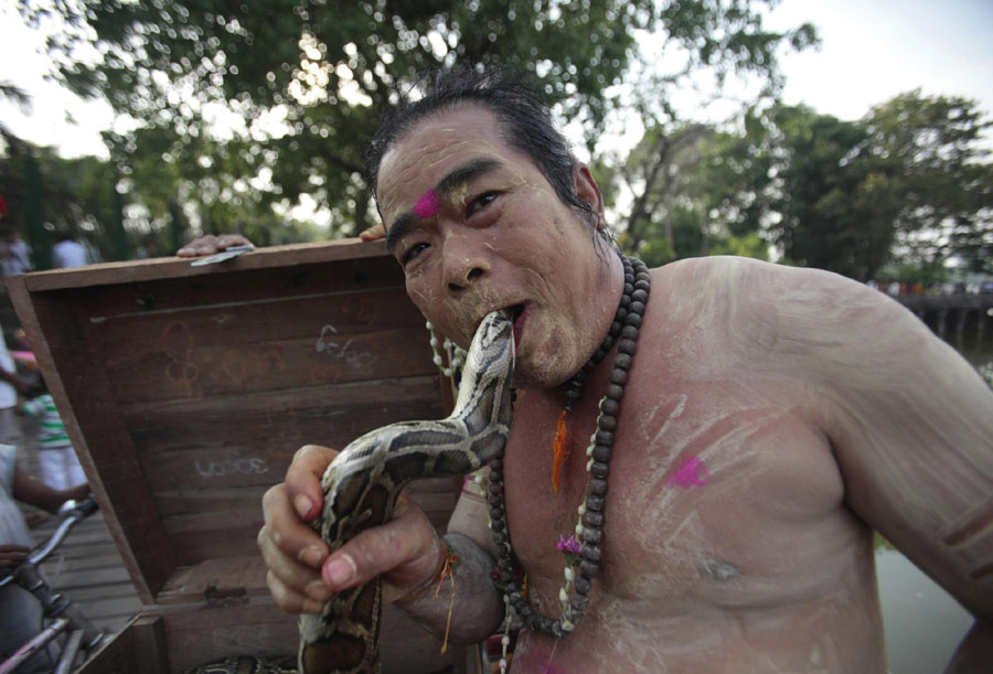 Hindu festival in Yangon