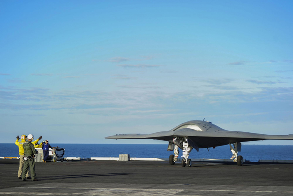 US Navy conducts X-47B taxi trials on carrier