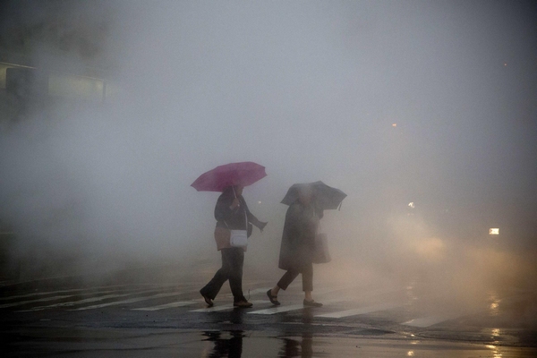 Storm brings heavy rain in New York