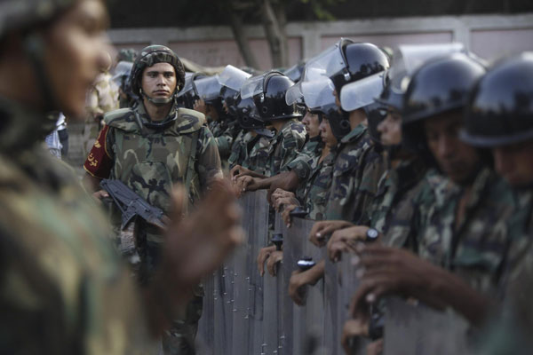 Jubilant crowds celebrate after Mursi overthrown