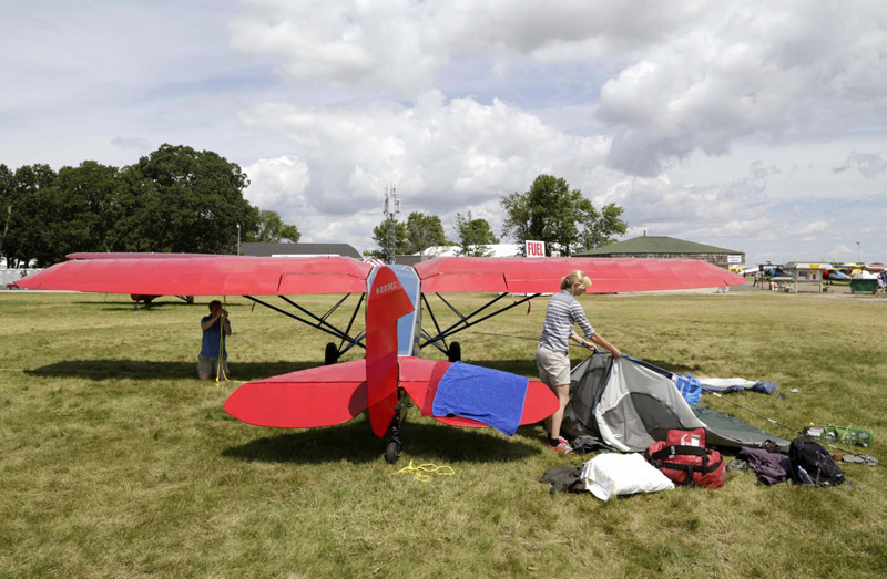 Fly for adventure at US air show