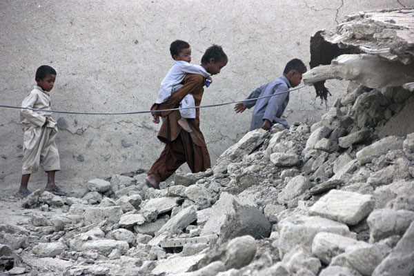 208 killed in SW Pakistan earthquake