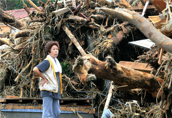 Typhoon Wipha threatens Japan