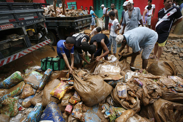 18 killed, 48,000 evacuated due to rains in SE Brazil