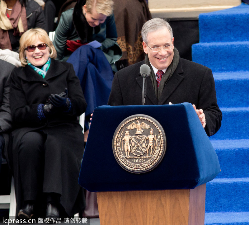 Clintons attend New York City Mayor's inauguration