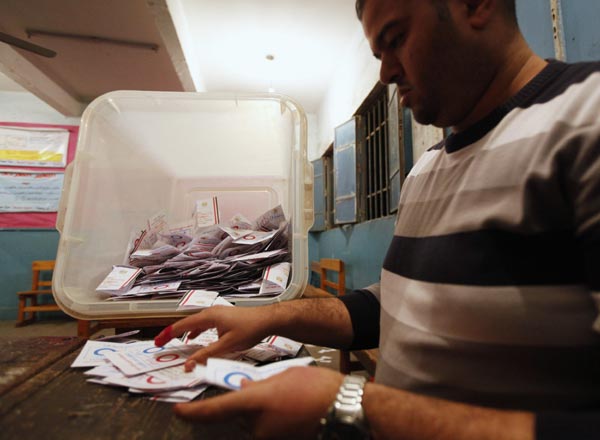 Egypt voters overwhelmingly approve Constitution