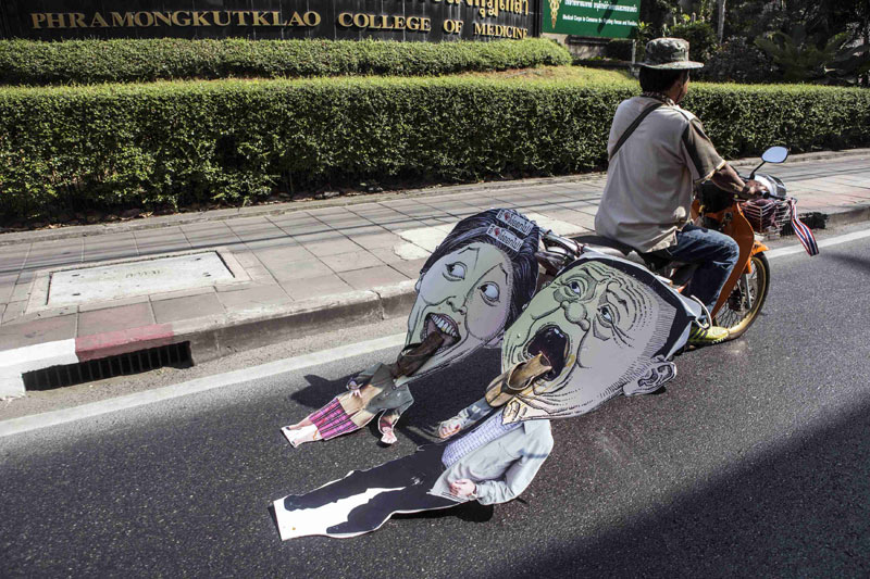 Blast wounds 36 anti-government protesters in Bangkok