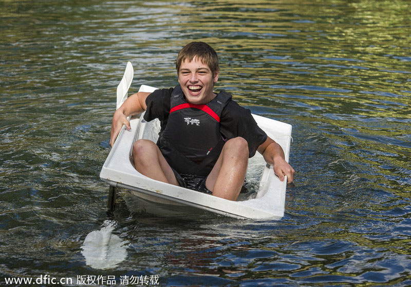 New Zealand bathtubbing races