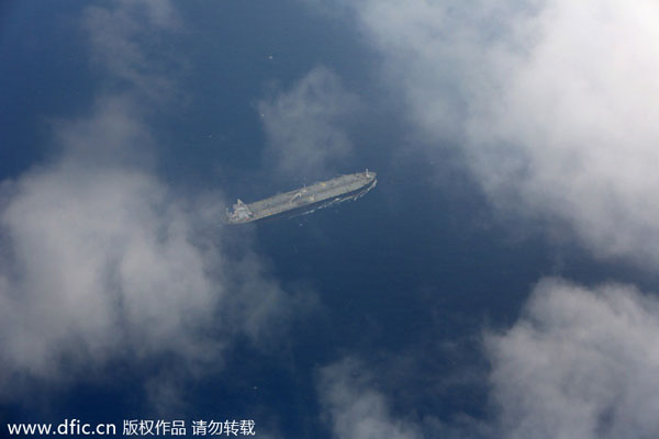 China goes all-out to search for missing flight