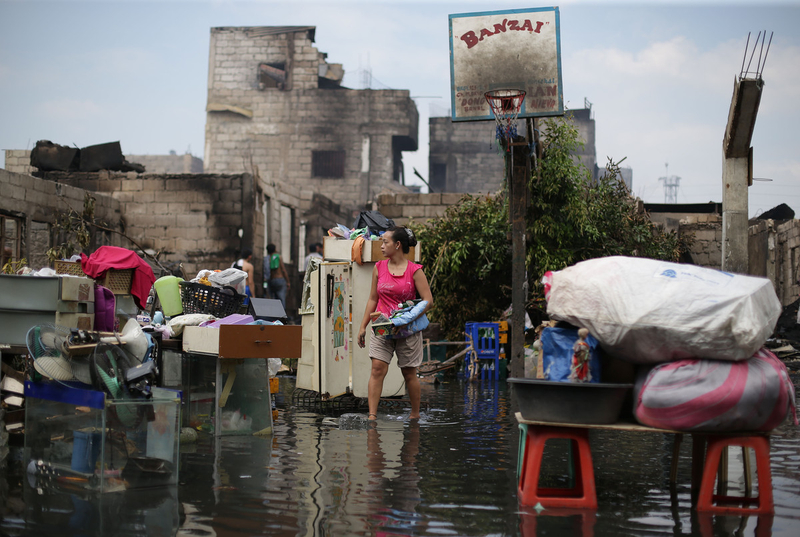 Separate fires leave 1,700 families homeless in Manila