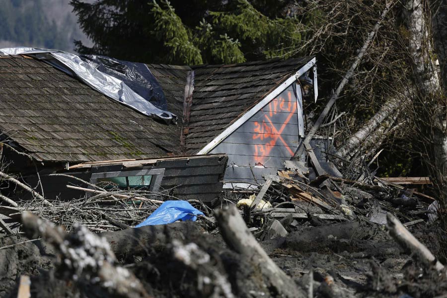 3 dead, 18 missing after Washington landslide