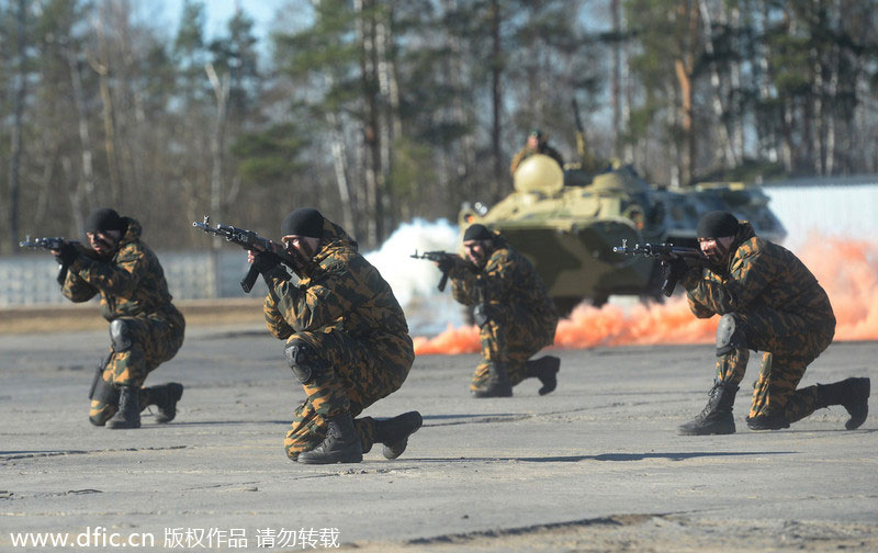 Russian soldiers in training