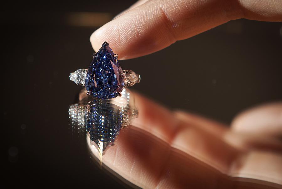 Christie's to auction dazzling diamonds